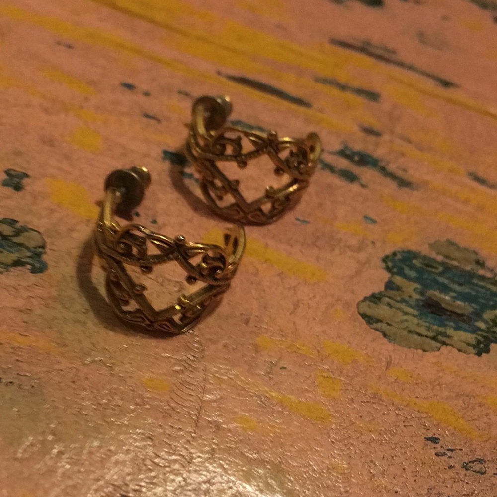 Filigree earrings